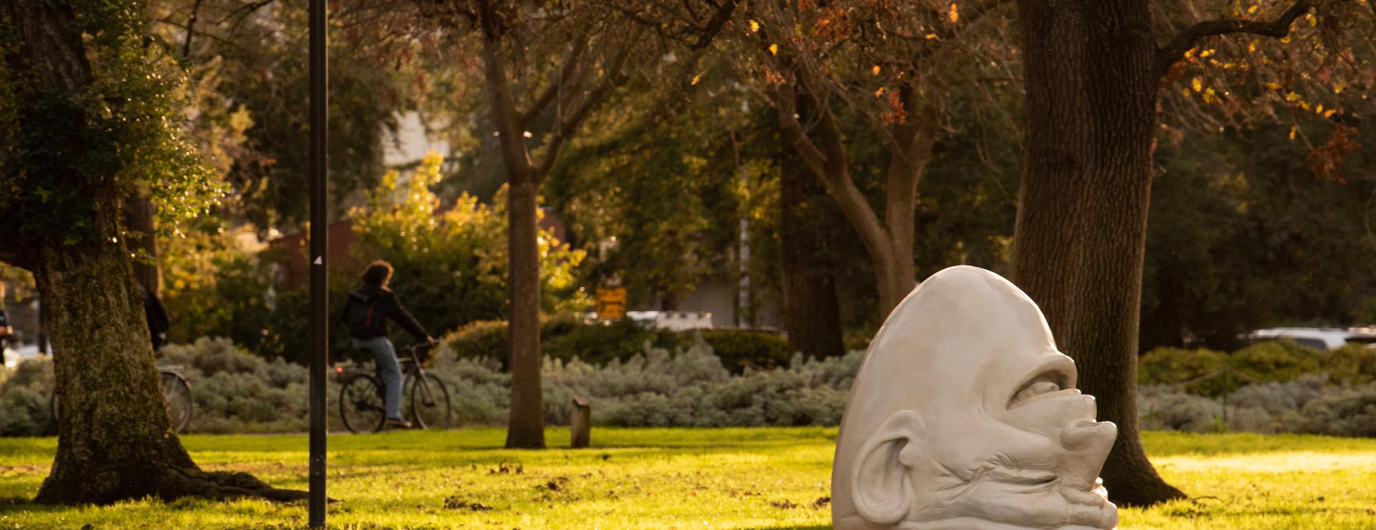 Image of UC Davis Egghead sculpture