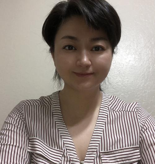 headshot of enrollment coach Cathy Zhao